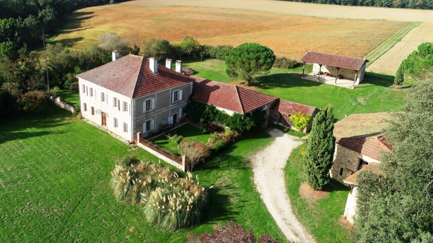Photos 1 - Rurale - Propriété à vendre 9 pièces RIGUEPEU (32) - 315 m2 - 1,9 hectares