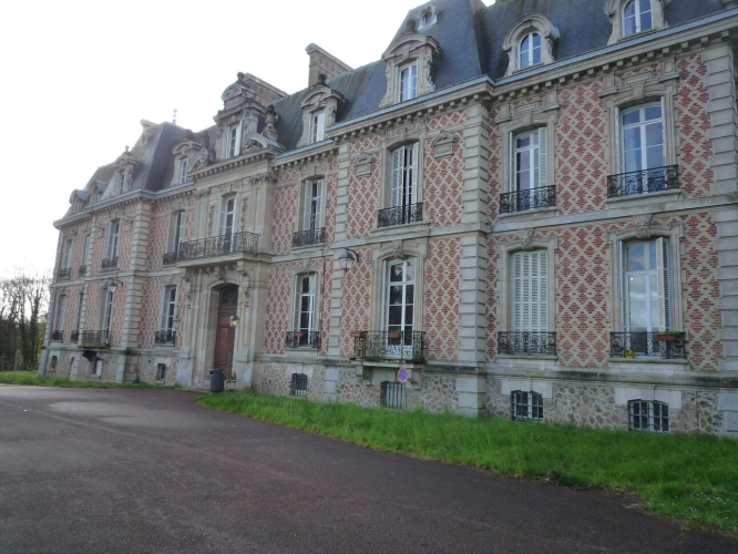 Photos 2 - Prestige - Dpt Seine et Marne (77), La Ferté sous Jouarre à vendre superbe propriété de 80 chambres sur son parc de 14,8 hectares