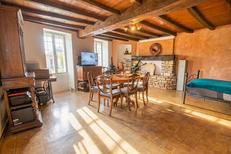 Photos 4 - Prestige - Propriété de trois chambres à dix mins de Matha
