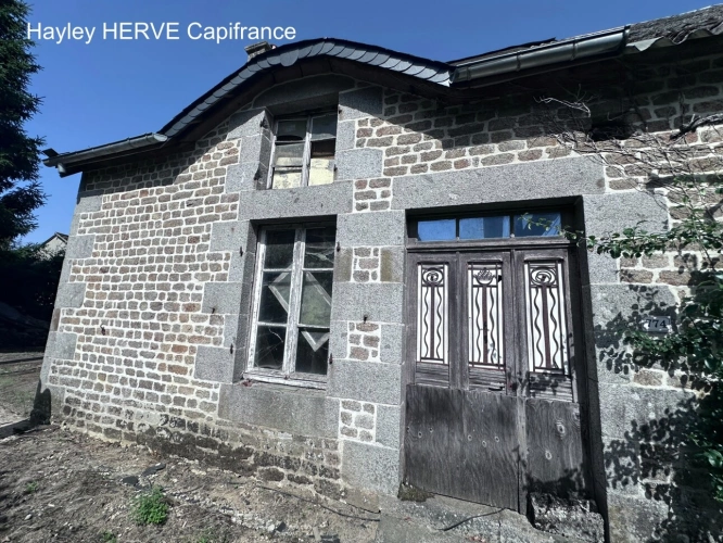 Photos 5 - Rurale - Ensemble de bâtiments avec terrain clos de 3 600 m² – Idéal artisan CHAULIEU (50)
