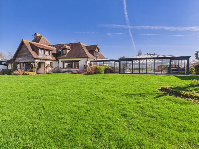 Photos 1 - Equestrian - Large family home with character and its three guest houses