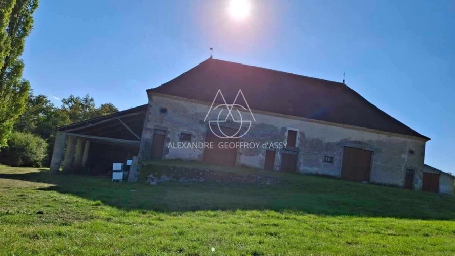 Photos 14 - Prestige - Exceptionnel château XV-XVI et XIXe avec son hameau et ses 108 hectares avec possibilité d’acheter 200ha attenants supplémentaires