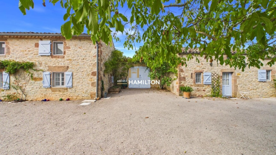 Photos 15 - Prestige - ÉLÉGANTE PROPRIÉTÉ DE CAMPAGNE AVEC GÎTE ANNEXE, PISCINE CHAUFFÉE ET VUES PANORAMIQUES PRÈS DE CORDES-SUR-CIEL