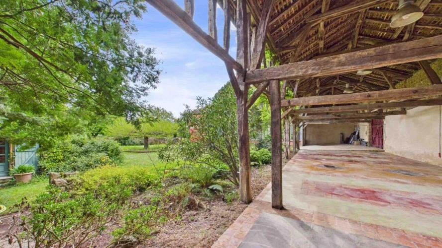 Photos 21 - Prestige - Ensemble immobilier empreint de charme, d'authenticité et d'une élégance discrète