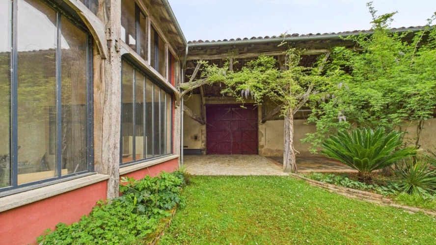 Photos 12 - Prestige - Ensemble immobilier empreint de charme, d'authenticité et d'une élégance discrète
