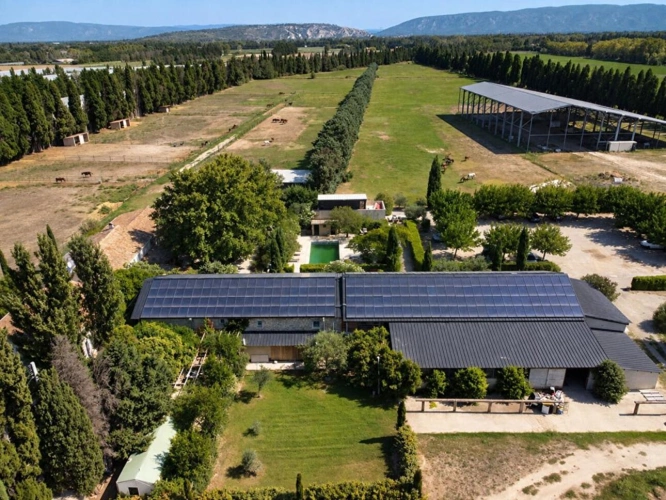 Photos 10 - Équestre - Domaine d'exception de 11,5 hectares .Un futur resort équestre au coeur des Alpilles