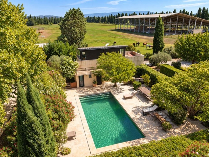 Photos 11 - Équestre - Domaine d'exception de 11,5 hectares .Un futur resort équestre au coeur des Alpilles