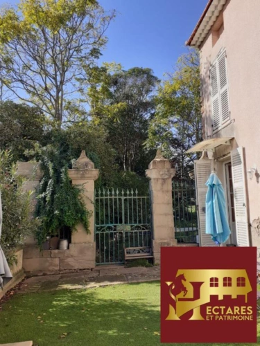 Photos 4 - Équestre - Domaine historique  aux portes d'un village provençal
