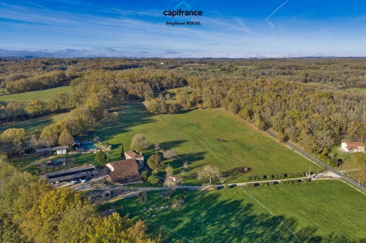Photos 26 - Équestre - Propriété à vendre 8 pièces, propriété de 220m2 chalet - boxes à chevaux - dépendances sur 7ha de terrain