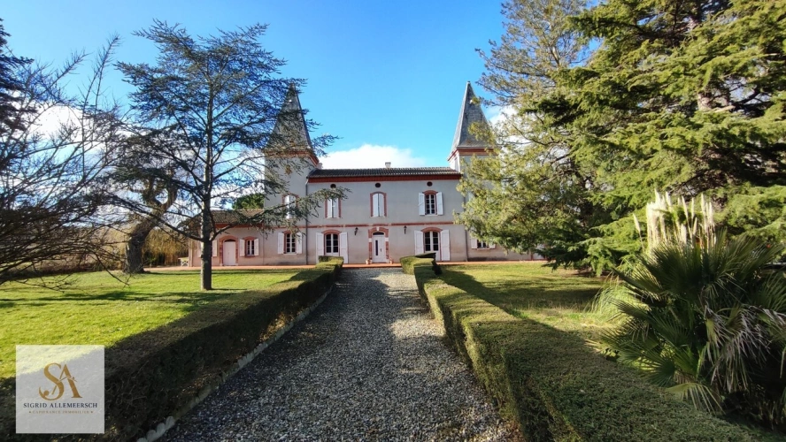 Photos 3 - Prestige - CHÂTEAU DE CARACTÈRE - ÉVÉNEMENTIEL existant et établie – SUD TOULOUSE