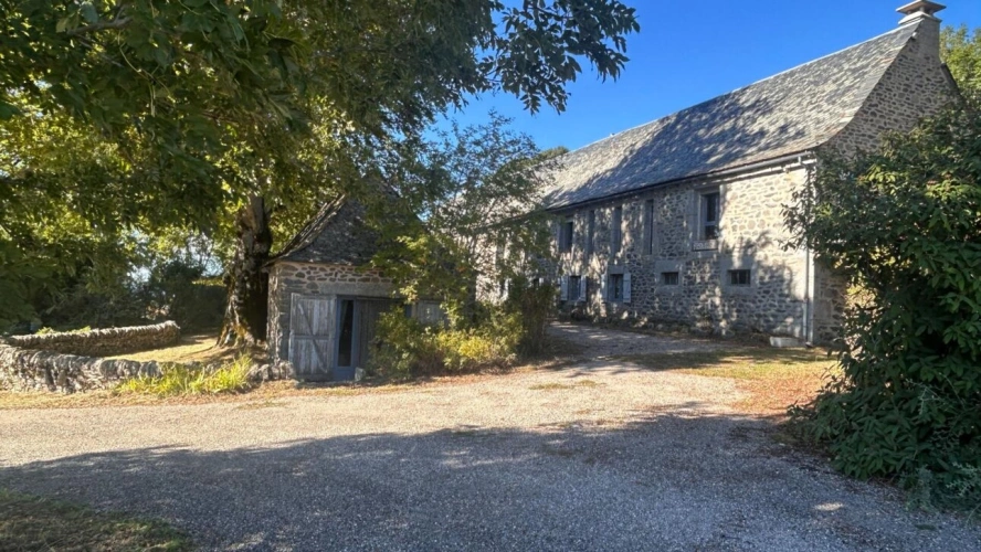 Photos 1 - Touristique - Domaine d'exception +500 m² sur 1,7 ha, Vue panoramique Aubrac,  Idéal Gîte ou Grande Demeure