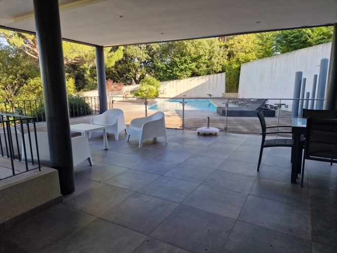 Photos 17 - Prestige - Propriete VILLA avec PISCINE et  PARC vendre 8 pièces secteur SAIGNON (84)