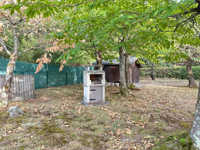 Photos 4 - Rurale - Terrain de loisir arboré de 1360m2 avec cabanon aménagé de 24m2 — Marigné-Laillé