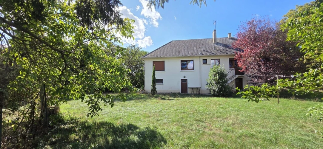 Photos 2 - Rurale - ENSEMBLE IMMOBILIER À FORT POTENTIEL – HANGAR AGRICOLE, STOCKAGE, BOXES À CHEVAUX ET MAISON – ENVIRON 5 000 m² DE TERRAIN