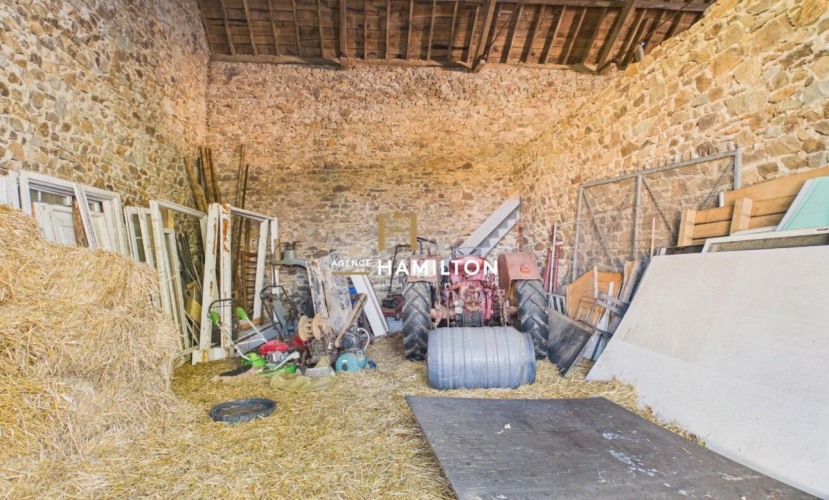 Photos 14 - Rurale - MONTIRAT ? ANCIEN CORPS DE FERME EN PIERRE ? 200 M² ? 1,2 HA DE TERRAIN