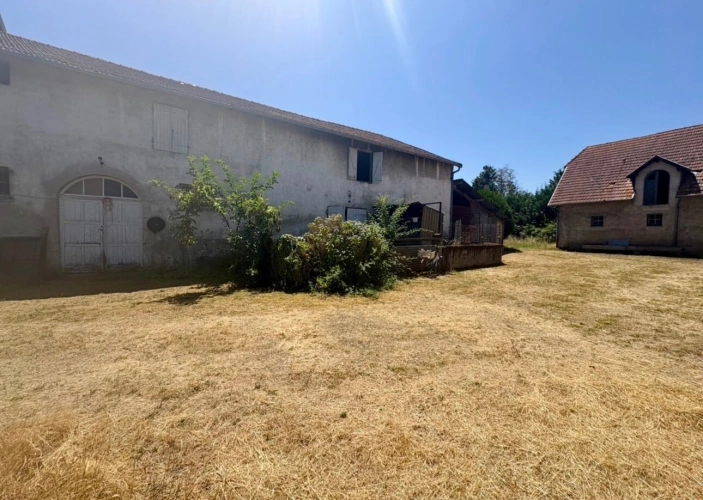 Photos 6 - Rurale - Tarbes – Propriété de caractère avec maison de 184 m² à rénover et près de 1 800 m² de bâtis