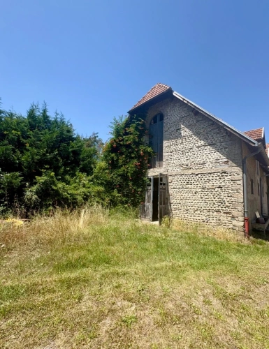 Photos 8 - Rurale - Tarbes – Propriété de caractère avec maison de 184 m² à rénover et près de 1 800 m² de bâtis