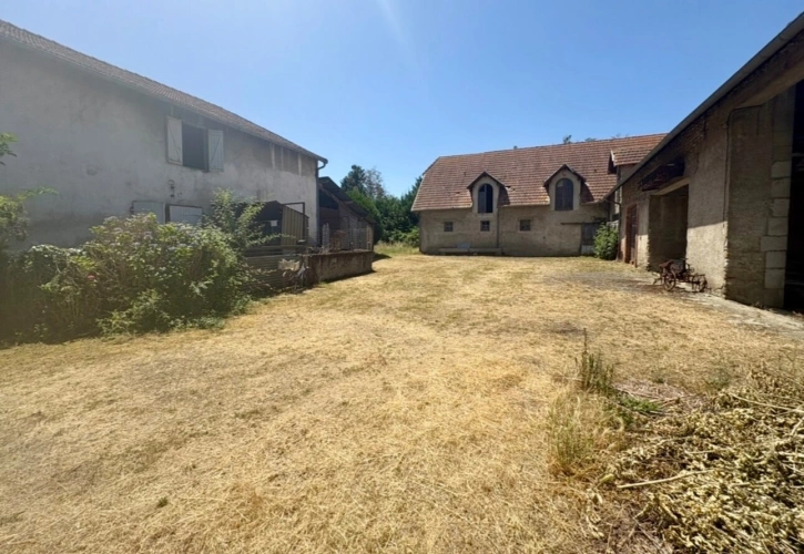 Photos 9 - Rurale - Tarbes – Propriété de caractère avec maison de 184 m² à rénover et près de 1 800 m² de bâtis