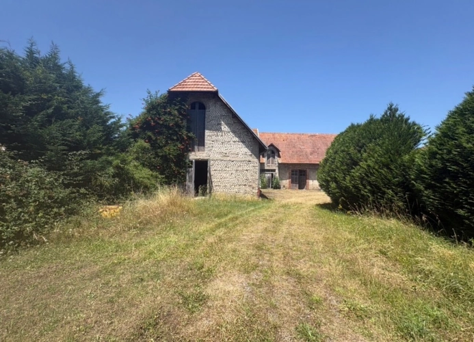 Photos 18 - Rurale - Tarbes – Propriété de caractère avec maison de 184 m² à rénover et près de 1 800 m² de bâtis