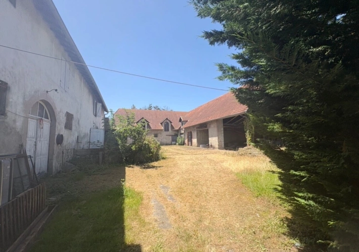 Photos 32 - Rurale - Tarbes – Propriété de caractère avec maison de 184 m² à rénover et près de 1 800 m² de bâtis