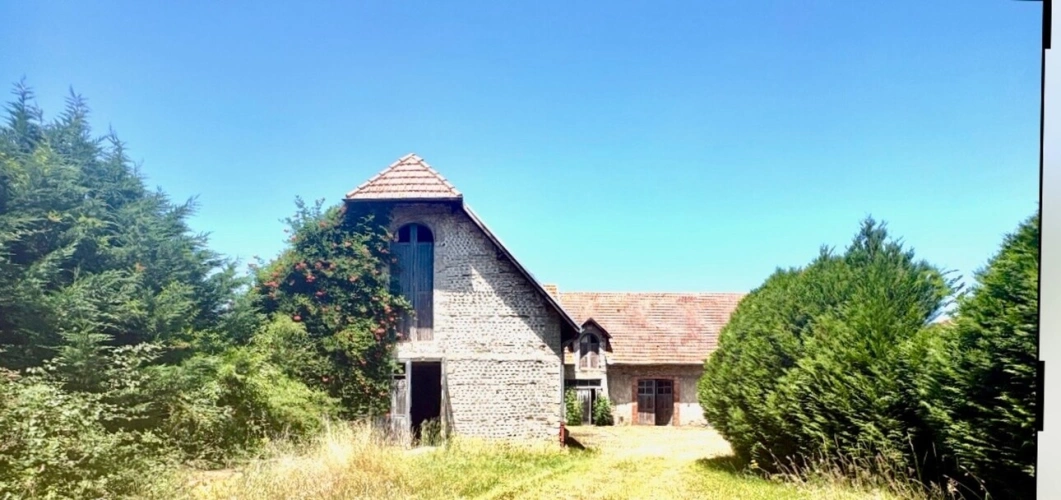 Photos 45 - Rurale - Tarbes – Propriété de caractère avec maison de 184 m² à rénover et près de 1 800 m² de bâtis