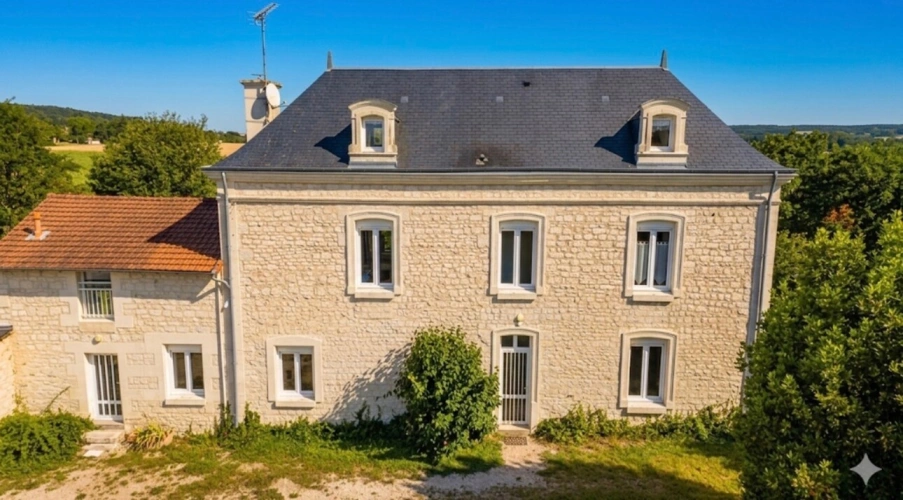 Photos 1 - Prestige - Maison de Maître + Piscine + Grange de 100 m² | 7 000 m² de terrain | Sans voisinage