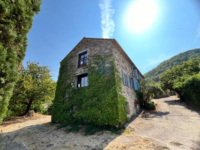 Photos 3 - Rurale - Maison Lunas Les Chateaux 8 pièce(s) 249 m2