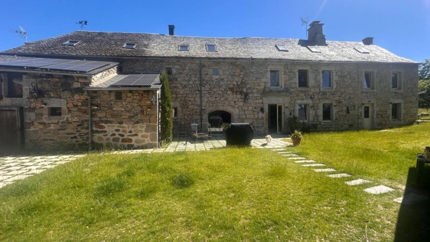 Photos 28 - Touristique - Corps de ferme restauré - Idéal gîtes ou grande famille - Golf - PROCHE LAGUIOLE