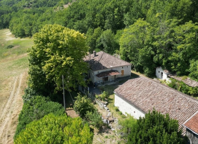 Photos 2 - Rurale - Corps de ferme avec 23 hectares et grange de 200 m²