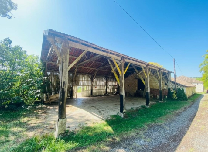 Photos 5 - Rurale - Corps de ferme avec 23 hectares et grange de 200 m²