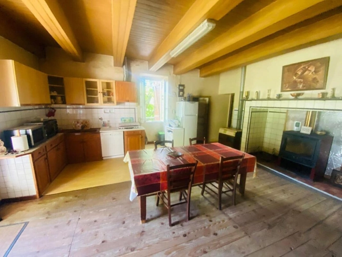 Photos 6 - Rurale - Corps de ferme avec 23 hectares et grange de 200 m²
