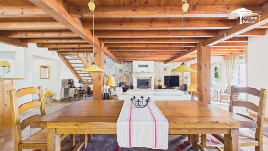 Photos 6 - Prestige - Maison de caractère au calme absolu sur 2,4 hectares | Bâtisse de 1810 rénovée avec soin