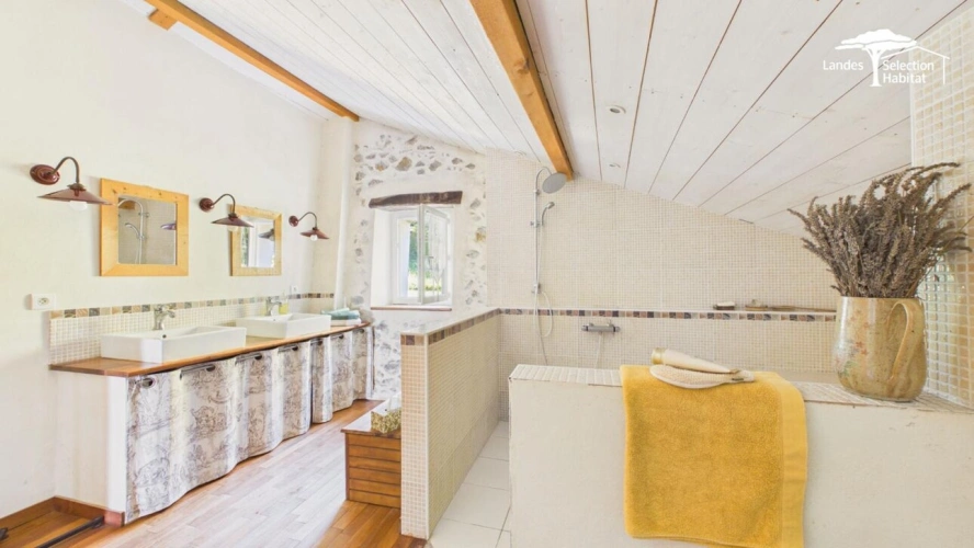 Photos 9 - Prestige - Maison de caractère au calme absolu sur 2,4 hectares | Bâtisse de 1810 rénovée avec soin