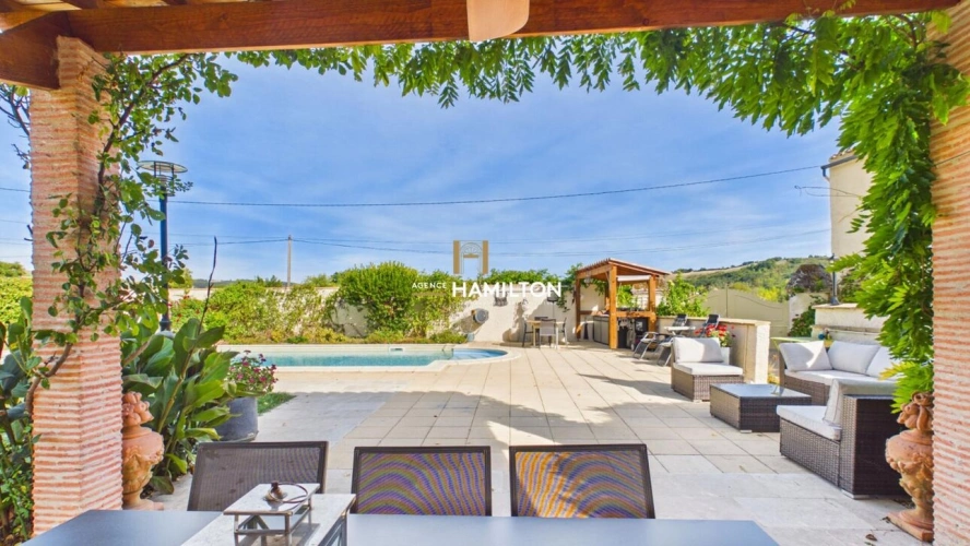 Photos 11 - Rurale - SUPERBE LONGERE AVEC PISCINE ET GARAGE AU PIEDS DE CORDES