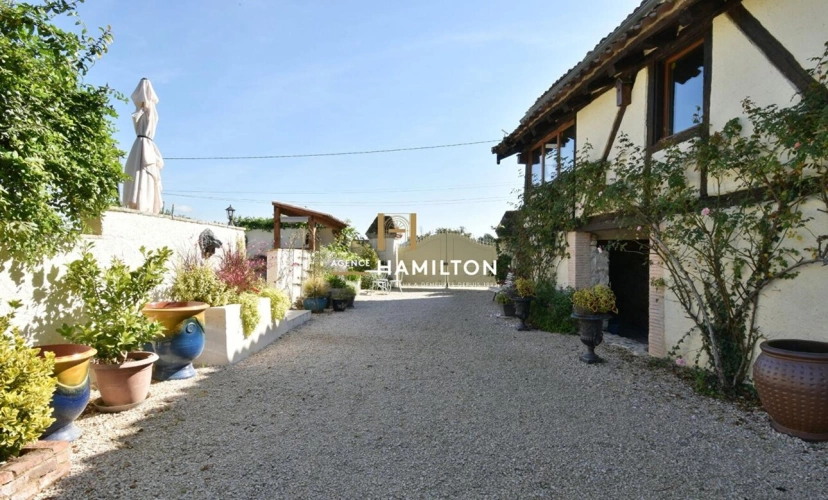 Photos 14 - Rurale - SUPERBE LONGERE AVEC PISCINE ET GARAGE AU PIEDS DE CORDES