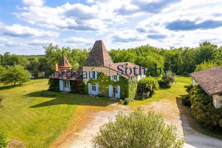 Photos 19 - Prestige - BORDEAUX 1H - SOMPTUEUSE PROPRIÉTÉ DE CAMPAGNE - 41HA - LAC PRIVÉ - DOMAINE UNIQUE