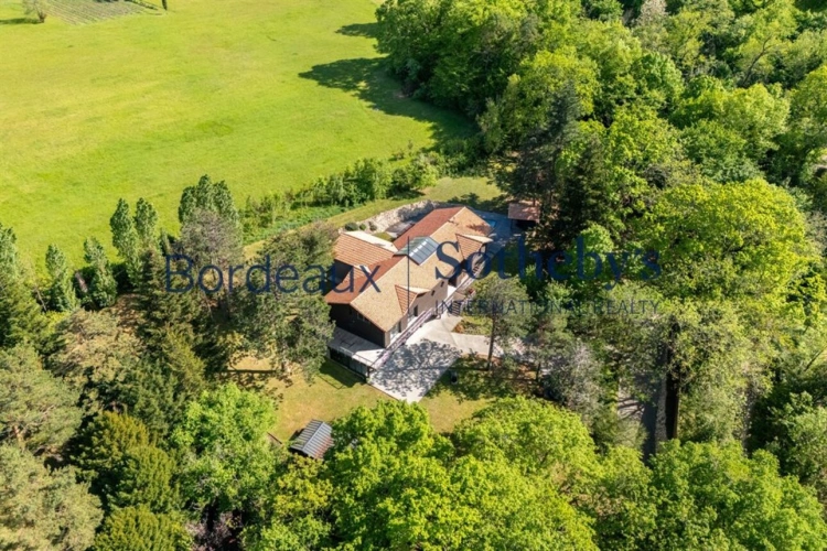 Photos 5 - Prestige - BORDEAUX 20MN - EXCEPTIONNELLE VILLA D'ARCHITECTE 335M² - PARC - PISCINE - 6 CHAMBRES - GARAGES