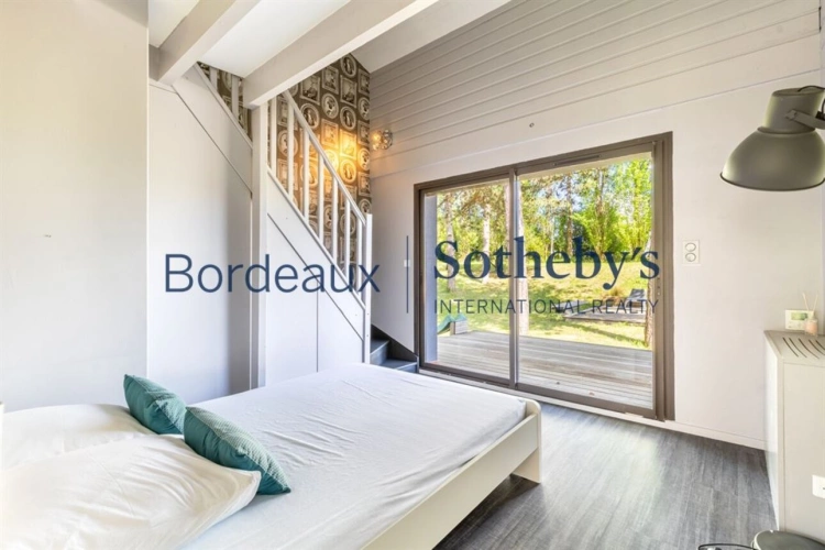 Photos 17 - Prestige - BORDEAUX 20MN - EXCEPTIONNELLE VILLA D'ARCHITECTE 335M² - PARC - PISCINE - 6 CHAMBRES - GARAGES