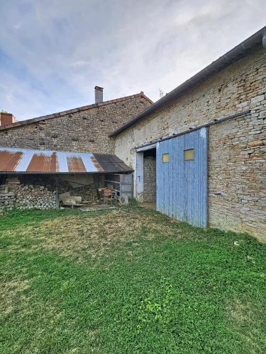 Photos 9 - Rurale - A vendre Grange de 226 m² – proche de Tournus - Uchizy  - Volumes exceptionnels et nombreuses possibilités