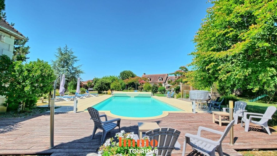Photos 1 - Prestige - Maison d'hôtes, gîte et PRL au coeur des châteaux de la Loi