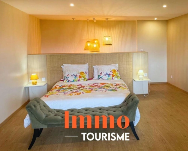 Photos 8 - Touristique - Ensemble immobilier : résidence principale, 3 gîtes, chambre d