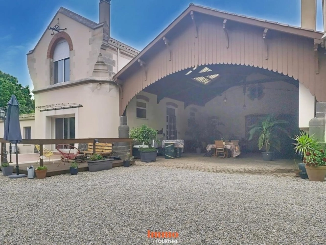 Photos 17 - Prestige - Maison de maître et domaine touristique de 16 hébergements - C