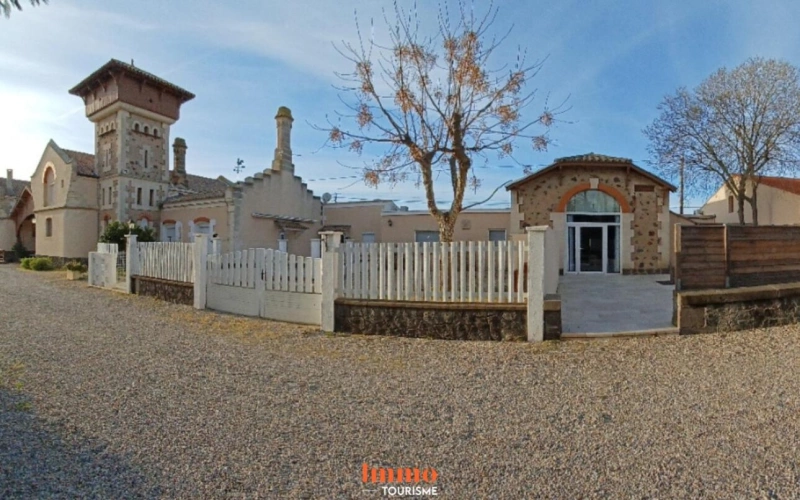 Photos 18 - Prestige - Maison de maître et domaine touristique de 16 hébergements - C