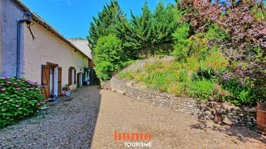 Photos 17 - Touristique - Maison de caractère pour chambres d'hôtes et gîte à 10min