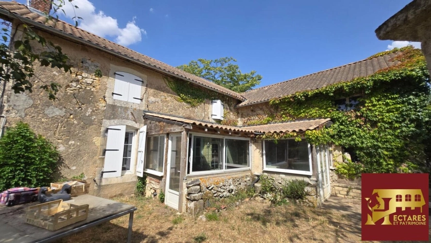 Photos 3 - Prestige - Propriété sur 5 ha possibilité 35 ha