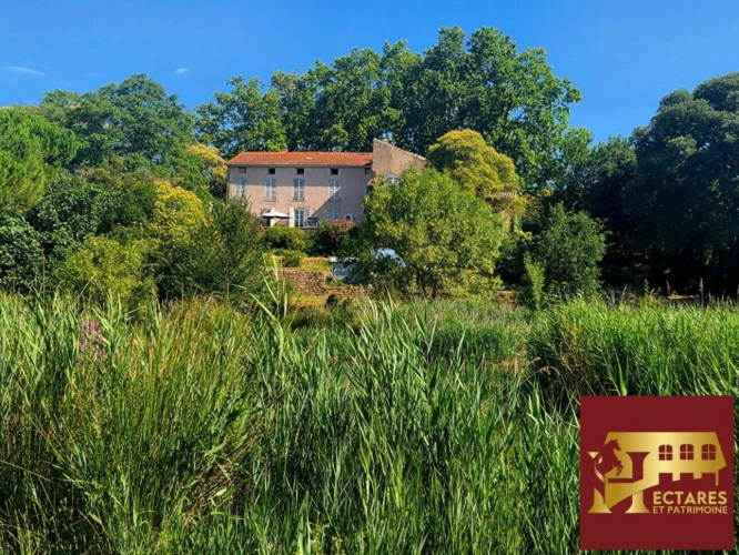 Photos 5 - Équestre - Domaine historique aux portes d'un village provençal
