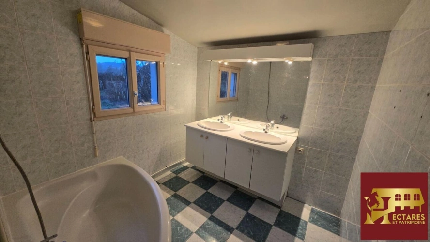 Photos 4 - Équestre - EXCLUSIVITE - Propriété Equestre sur 6 hectares