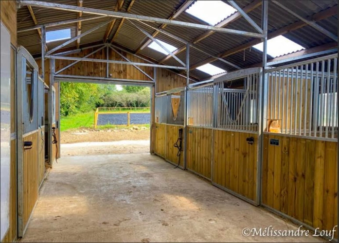 Photos 1 - Équestre - Ecurie et terrain constructible