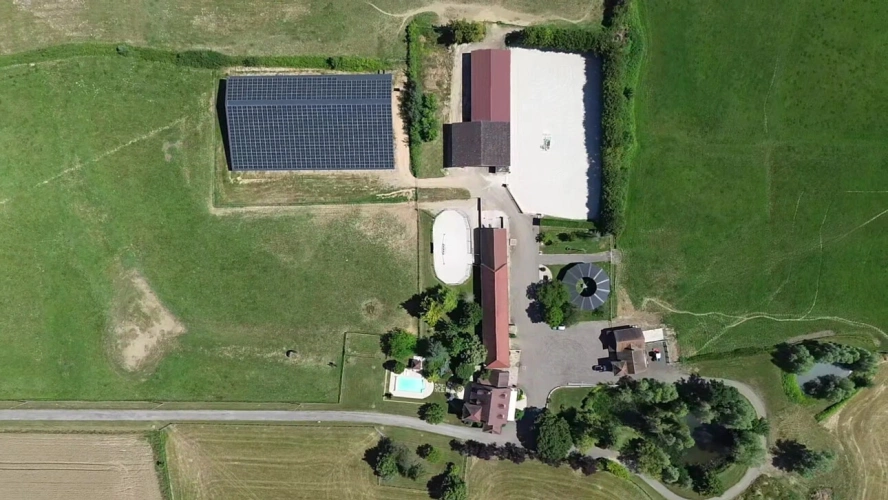 Photos 1 - Équestre - Domaine équestre + de 39 hectares