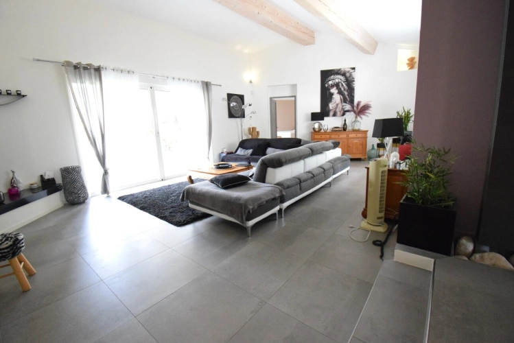 Photos 10 - Prestige - Propriété Draguignan videos disponibles